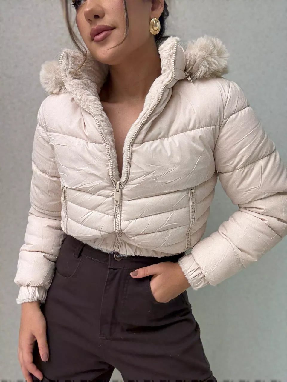 PUFFER CIBELE PELINHOS